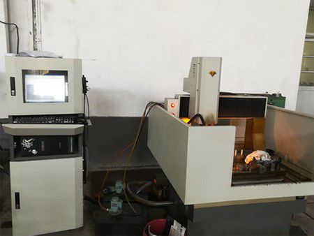 Máquina de grabado y fresado